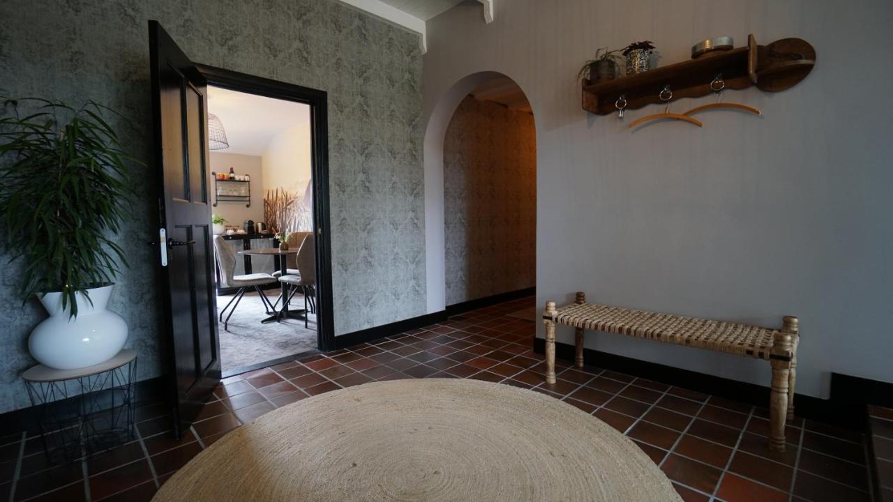 Bed En Breakfast Het Oelenest Hooghalen Ngoại thất bức ảnh